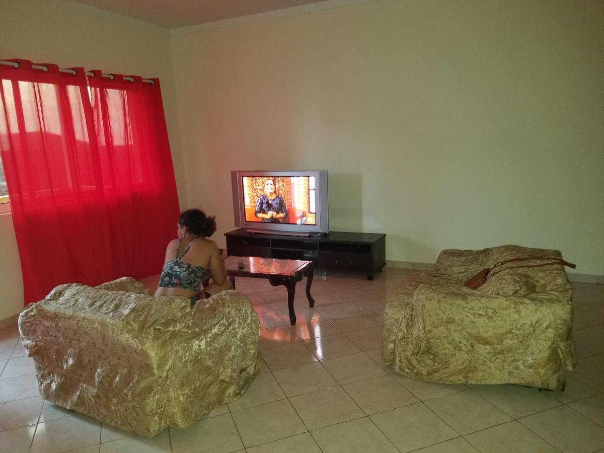 Chez Albino Guest House Сао Филипе Екстериор снимка